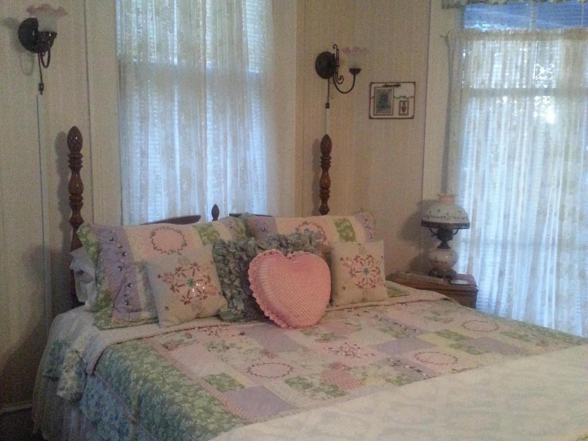 Holly House Of Hamilton Bed & Breakfast Ruang foto